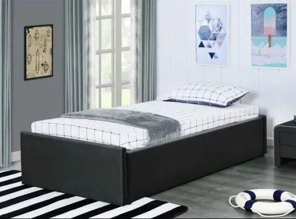 Cadre de lit avec coffre et 1 tiroir 90x190 cm simili cuir noir mat Karmi - Photo n°1