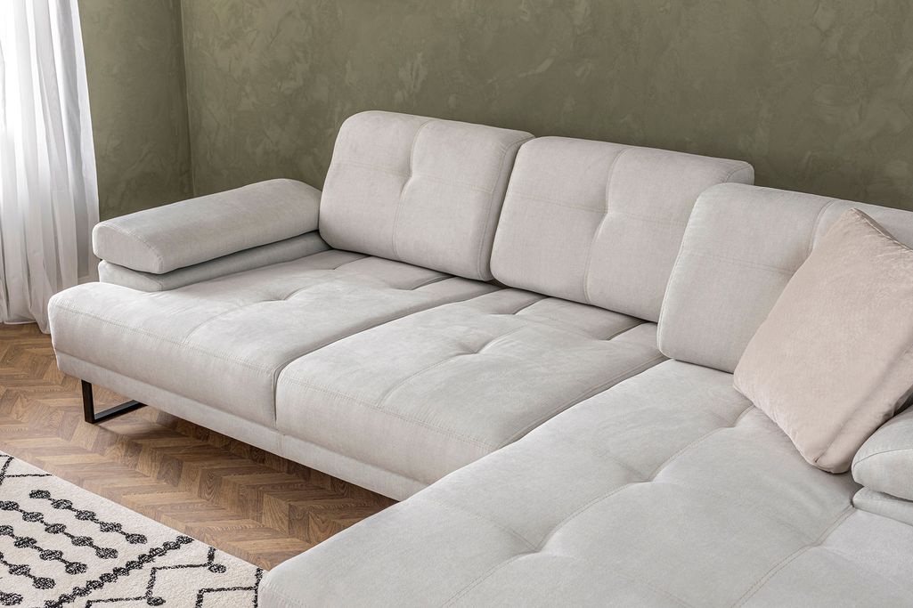 Canapé d'angle droit moderne tissu doux beige clair pieds métal noir Kustone 274 cm - Photo n°11