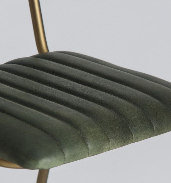 Chaise à manger cuir vert et métal doré Manou - Photo n°5
