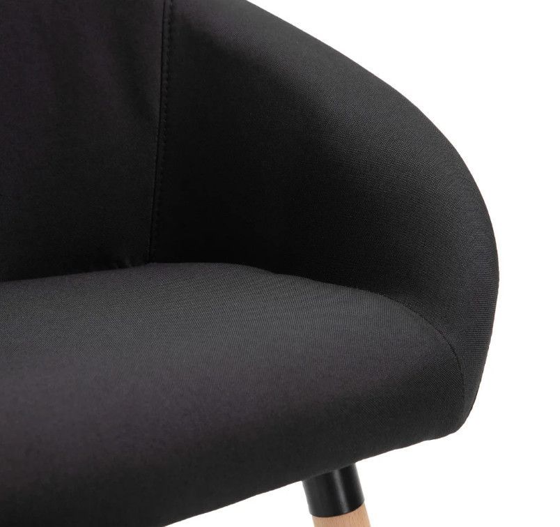 Chaise avec accoudoirs tissu noir et pieds bois clair Packie - Photo n°5