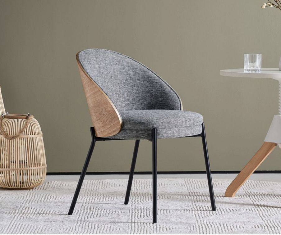 Chaise design en bois de noyer et tissu gris Kazole - Photo n°2