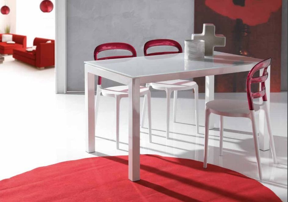 Chaise design laquée blanc et polycarbonate rouge Verza- Lot de 4 - Photo n°2