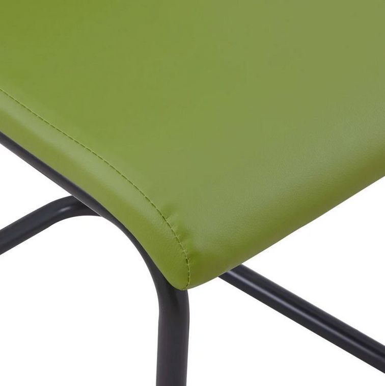 Chaise simili cuir vert et pieds métal noir Adma - Lot de 2 - Photo n°5