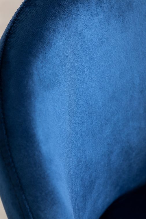 Chaise velours bleu marine et pieds métal imitation bois Vida - Photo n°4