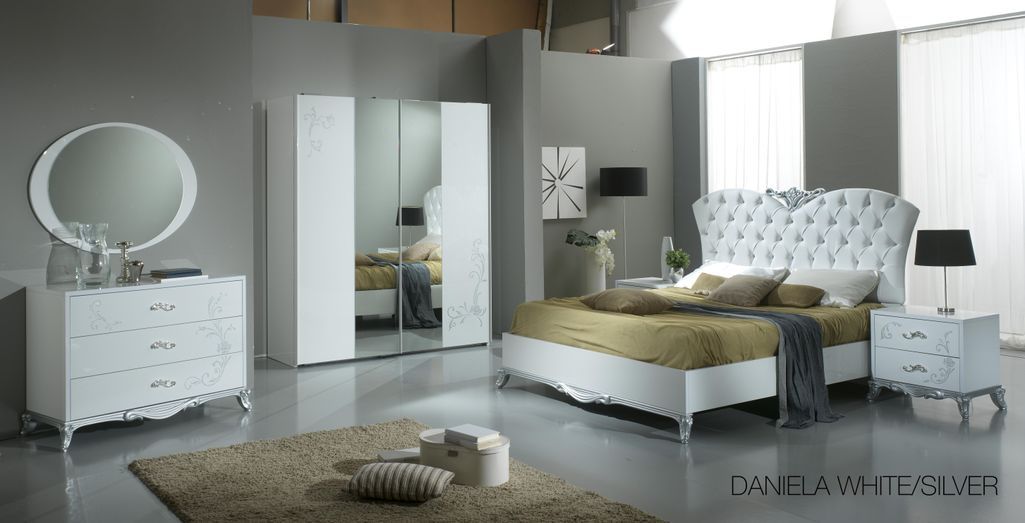 Grande armoire de chambre 3 portes coulissantes bois laqué blanc et argent Dany 270 cm - Photo n°3