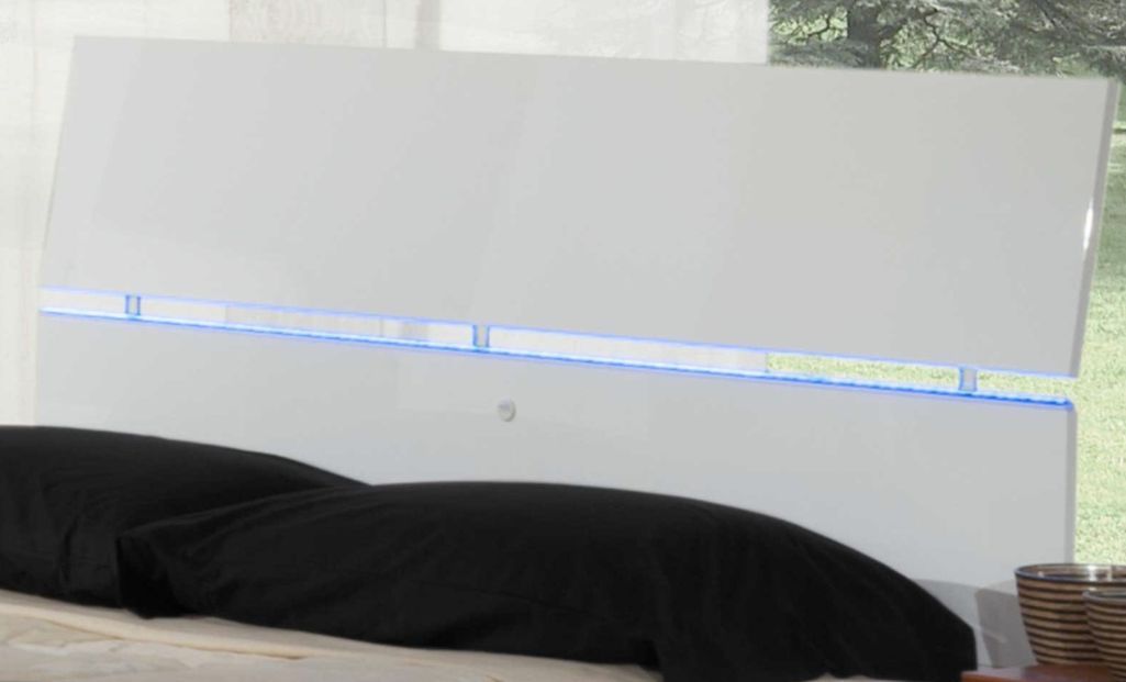 Lit moderne bois blanc laqué et tête de lit blanche laquée avec led Mona - Photo n°5
