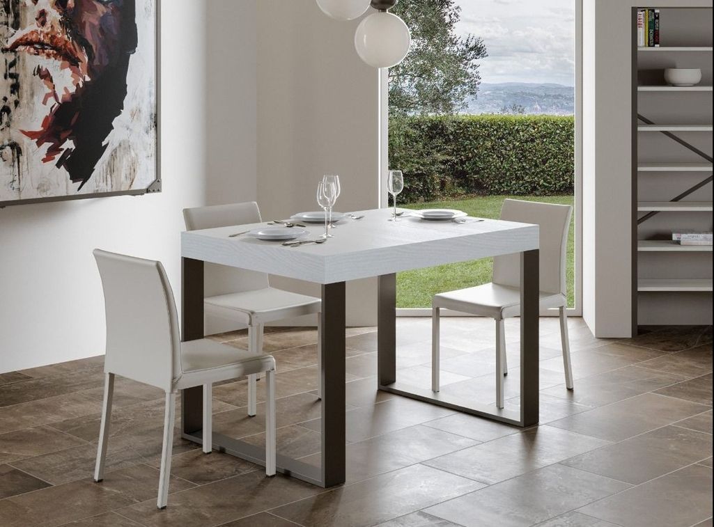 Tozani - Petite table à manger design chêne clair et pieds entrelacés  anthracite 130 cm Artemis