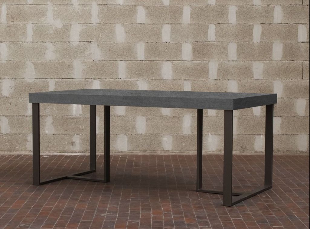 Table à manger rectangulaire gris béton et pieds métal gris foncé April 130 cm - Photo n°3