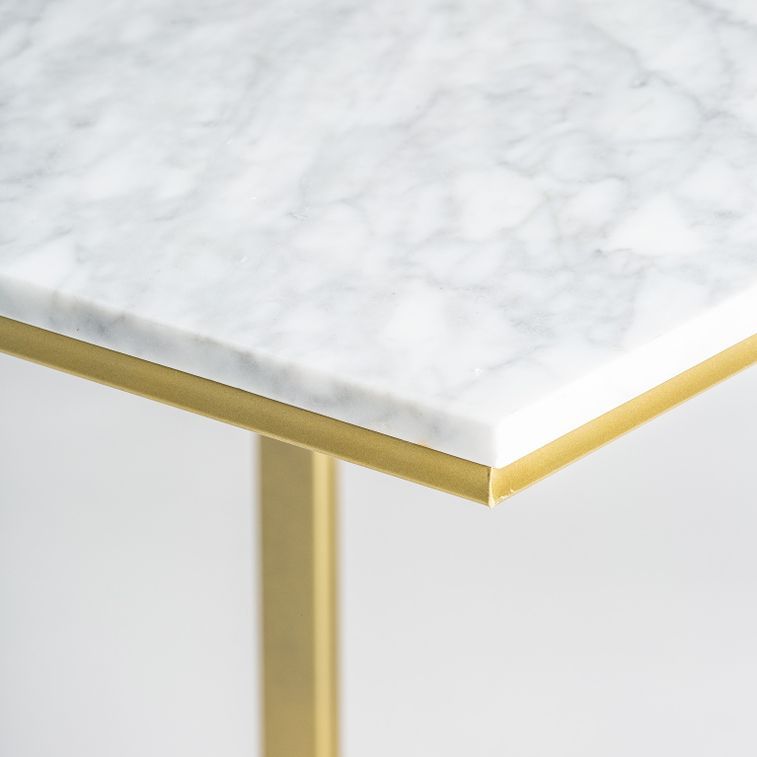 Table d'appoint carrée métal doré et plateau marbre blanc Rench - Photo n°3