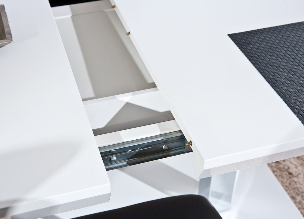 Table extensible laqué blanc et pieds métal chromé Edna 160/200 cm - Photo n°5