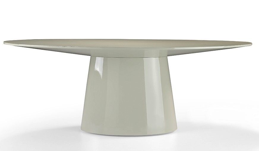 Table ovale contemporaine bois laqué mat Minka - Photo n°1