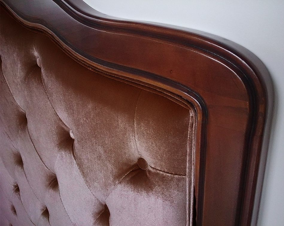 Tête de lit capitonnée velours marron et cadre en bois - Photo n°2