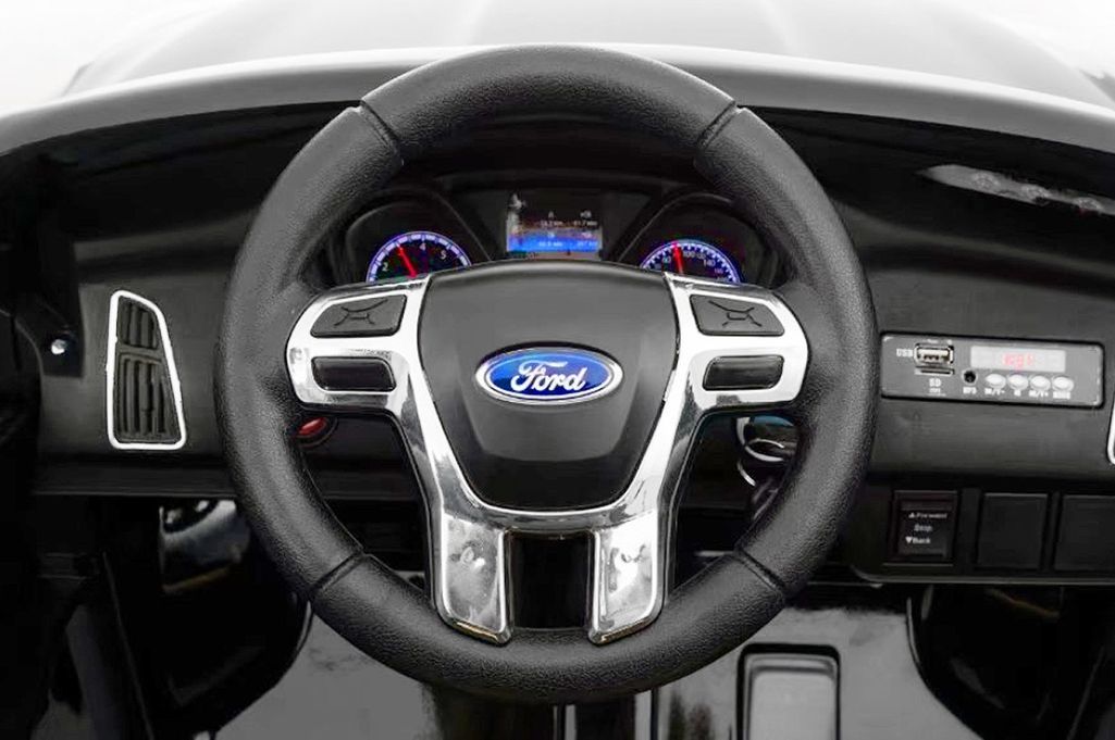 Voiture électrique Ford Focus RS sport blanche - Photo n°6