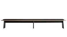 Banc en bois massif de chêne brun clair assise noire NARA 350 cm