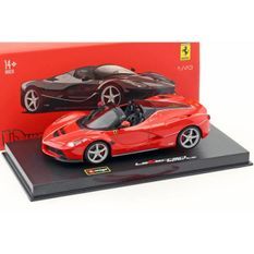BBURAGO Voiture Ferrari Signature Aperta Rouge en métal a l'échelle 1/43eme