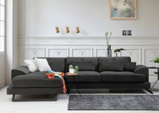 Canapé d'angle gauche velours anthracite avec têtières relevables et pieds metal noir Briko 308 cm