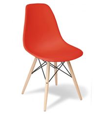 Chaise rouge avec pieds hêtre naturel et tiges en métal laqué noir Wano
