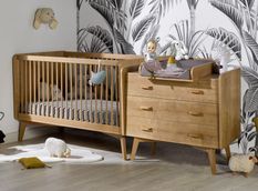Chambre bébé Caprice lit évolutif 70x140 cm et commode avec plan à langer bois chêne clair
