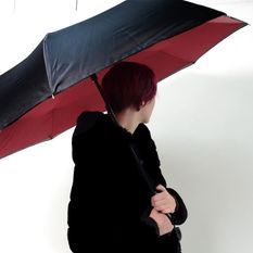KINSTON Parapluie inversé Noir/Rouge