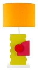 Lampe de table design bois esprit futuriste et abat-jour orange CARLA