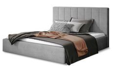 Lit adulte avec coffre de rangement Vareza – Tissu matelassé