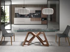 Table à manger extensible Venicia 160/240 cm - Plateau en verre trempé et pieds en noyer