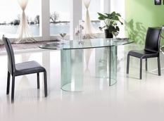 Table à manger ovale verre transparent Tara 180 cm