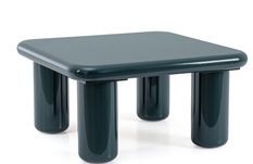 Table basse carrée OTILIA – Finition brillante