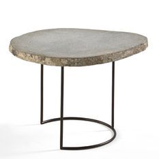 Table d'appoint pierre gris et métal noir Zoé H 37 cm