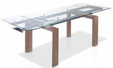Table rectangulaire extensible 160/240 cm verre trempé et pieds bois noyer Roka