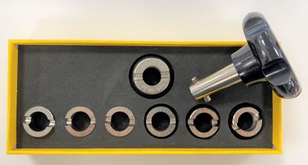 Apricasse Per Fondi Rx. 7 Tasselli + Pomolo - Cases Opener. 7 Dowels + Knob RR2021B