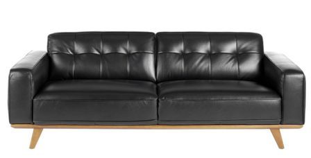 Canapé KIRO – Cuir de vachette noir matelassé, pieds noyer