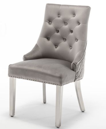 Chaise capitonnée velours avec anneau d'un lion au dos et pieds métal chromé Elena - Lot de 2