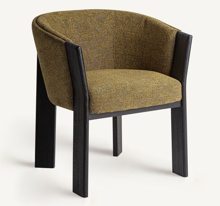 Chaise curvée en tissu beige et bois massif de chêne clair NARA