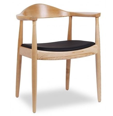 Chaise design frêne naturel et assise en simili cuir noir Konta