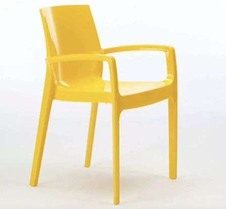 Fauteuil empilable ROMIA – Brillance, confort et style italien