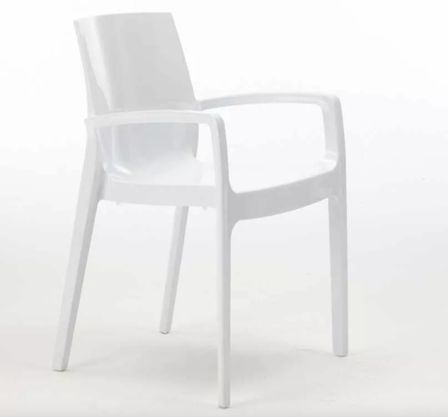 Fauteuil empilable ROMIA – Brillance, confort et style italien