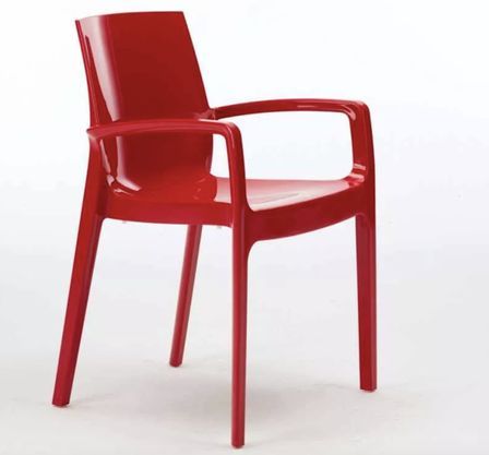 Fauteuil empilable ROMIA – Brillance, confort et style italien