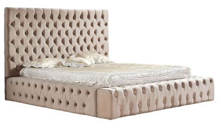 Lit design capitonné velours Kouma