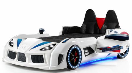 Lit voiture de sport COMPETITION à LED et effets sonores – 90 x 190 cm