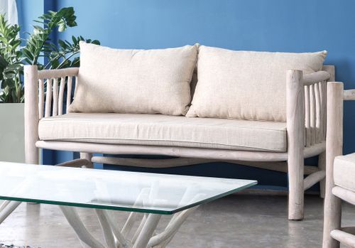 Canapé 2 places en bois teck avec coussin blanc Sary - Photo n°2; ?>