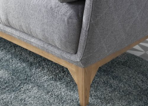 Canapé haut de gamme 2 places assise tissu gris et pieds bois plaqué Noyer Luxy - Photo n°3; ?>