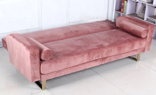 Canapé lit 3 places velours rose et pieds métal doré Lunna - Photo n°3; ?>