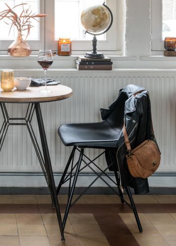 Chaise à manger cuir noir et pieds métal Cinter L 46 cm - Photo n°3; ?>
