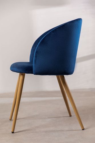 Chaise avec accoudoirs velours bleu marine et pieds métal imitation bois Vida - Photo n°2; ?>