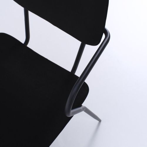 Chaise avec accoudoirs velours noir et pieds métal noir Taio - Lot de 4 - Photo n°3; ?>