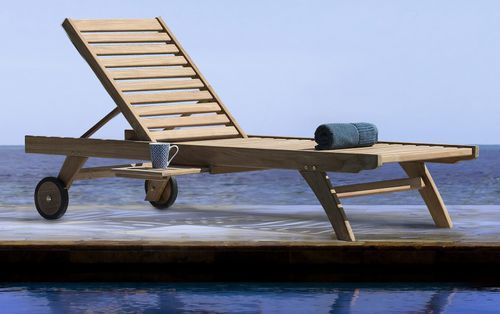 Chaise longue de jardin inclinable en bois teck naturel Marina - Photo n°2; ?>