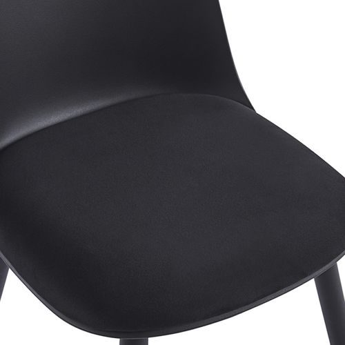 Chaise moderne noir avec un coussin d'assise en velours Koupa - Photo n°3; ?>