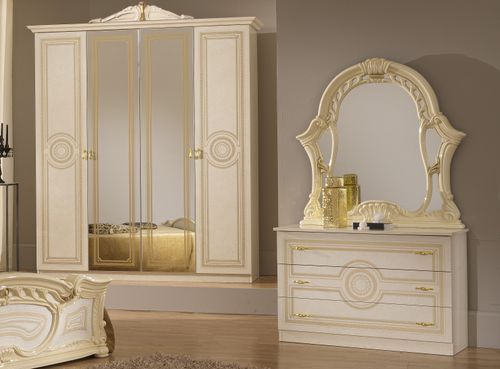 Commode 3 grands tiroirs bois brillant beige et doré Savana - Photo n°2; ?>