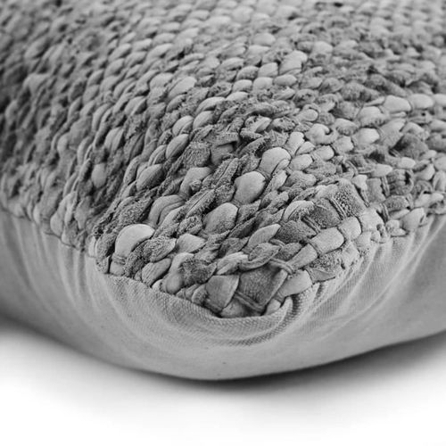 Coussin En Cuir Tressé Skin - 45 X 45 Cm - Gris Clair 12 Coussin en cuir tressé Skin - 45 x 45 cm - Gris clair - Photo n°2; ?>